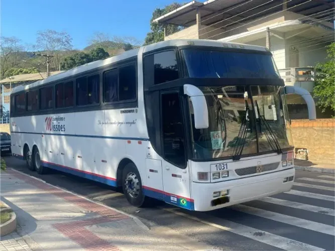 Ônibus Rodoviário Busscar Jumbuss 360 Scania K124