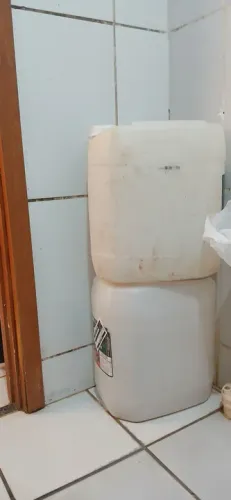 Galões Plásticos de 20 Litros (15 cada)