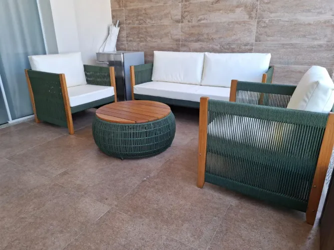 Conjunto de Sofá, Poltronas e Mesa de Centro em Corda náutica ou fibra sintética 