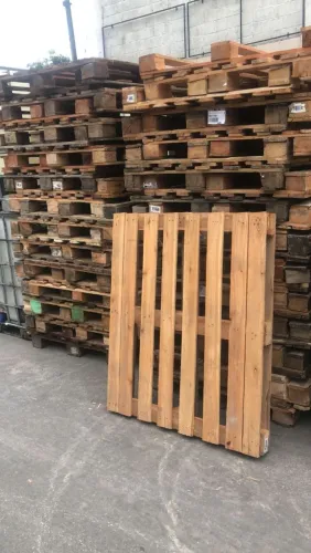 Paletes PBR 1,00x1,20 ótimo estado emitimos NF empresa e comércio vendemos avarejo atacado