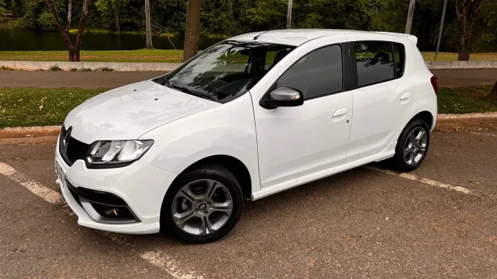 Sandero GTline 2020 muito novo