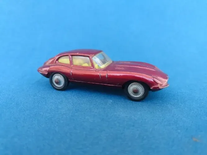 Carrinho Miniatura de Jaguar da Husky