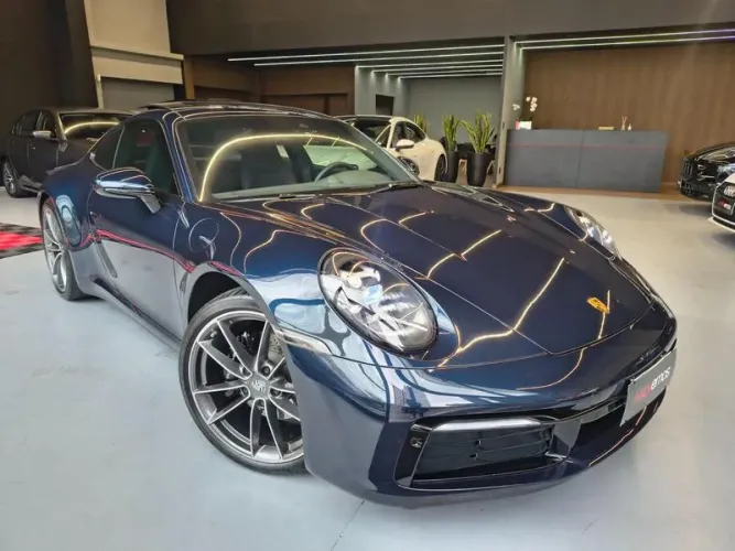 Porsche 911 Carrera 3.0 24V H6 PDK 2021