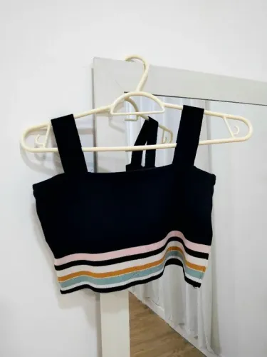 Blusa Cropped Preto de Algodão - Tamanho P