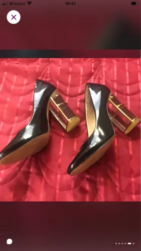 Sapato preto envernizado bico redondo Zara