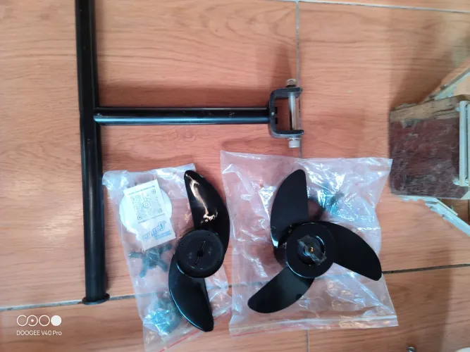 Motor elétrico Phantom 54 libras mas suporte para caiaque 