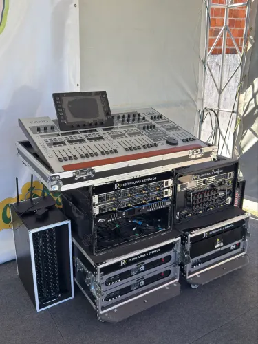 Som, Luz e Palco