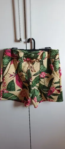 Short estampa com cintinho 
