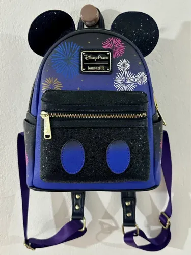 Mochila Loungefly Disney Parks - Fogos de Artifício