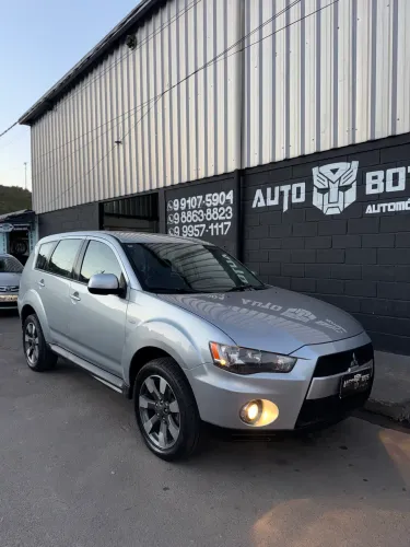 Mitsubishi Outlander 2.4 16V 170cv Aut. 2011