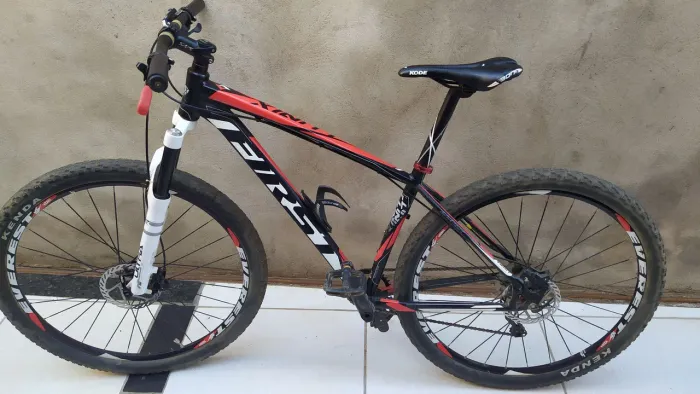 Bicicleta Aro 29 First