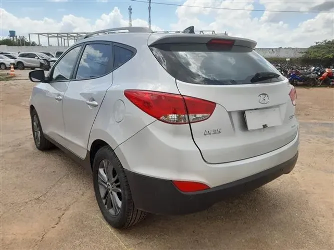SUCATA PARA RETIRADA DE PEÇAS HYUNDAI IX35 19