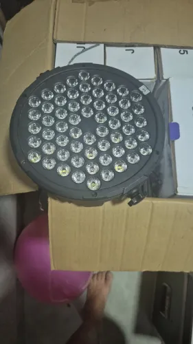 新品 未使用　Para light plus ＋18W 新品 未使用 Para light plus ＋18W 18PCS LED FLAT PAR LIGHT