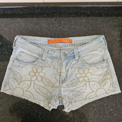 Short Jeans Bordado Clock House C&A