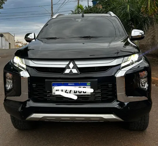 Mitsubishi L200 Triton Sport HPE-S 2.4 CD Dies. AUT 2023