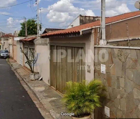 Casa à venda na Vila Amélia, 3 dormitórios sendo 1 suíte, sala, cozinha, área de serviço, 