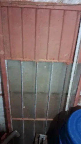 Porta ferro 1,98m X 78cm