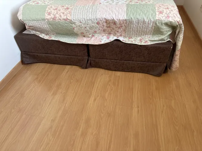 Cama Box Casal tamanho queen com rodinha