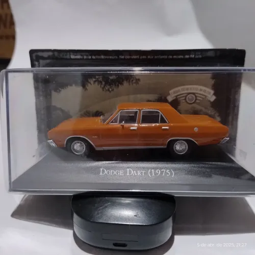 Coleção veículos Inesquecíveis do Brasil. Dodge Dart 1975.