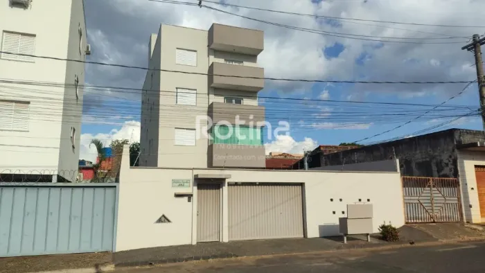 Apartamento para alugar, 2 quartos, Segismundo Pereira - Uberlândia/MG - Rotina Imobiliári