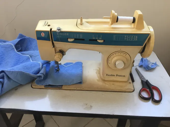 Máquina de costura Singer 