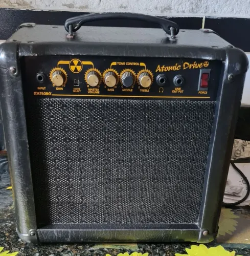 Amplificador Meteoro 30w guitarra - Troco por Violão ou Baixolão