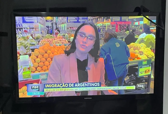 Tv Samsung 42 com controle