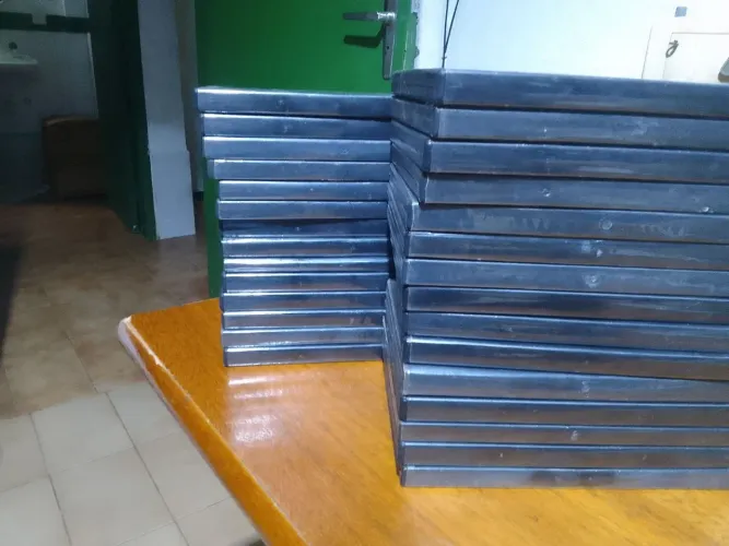 74C_ Estojos de DVDs 