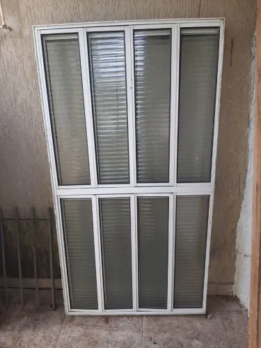 Janela de aluminio branco 1,50X0,80m