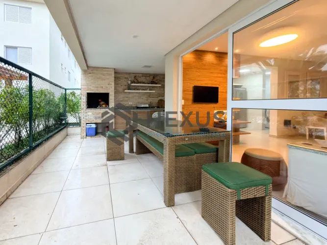 Apartamento garden reformado com varanda gourmet e lazer na Enseada, Guarujá