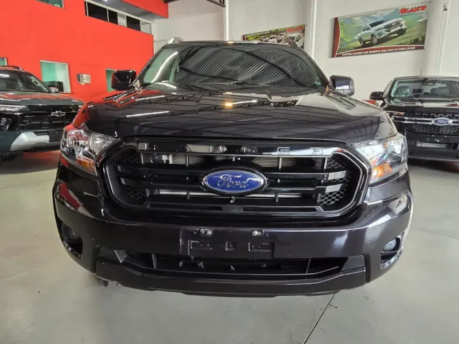 Ford Ranger Black 2.2 4X2 CD Diesel AUT 2023