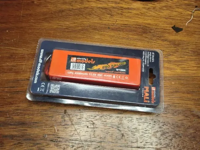 Bateria Lipo DF-Models 3s 11,1V 4500 mAh 45C nova