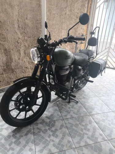 Royal Enfield Meteor 350 Matt Green 2025 - 5.528 km (Particular)