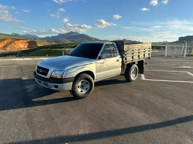 Chevrolet S10 Blazer 2.4 MPFI 8V 128cv 4P 2002