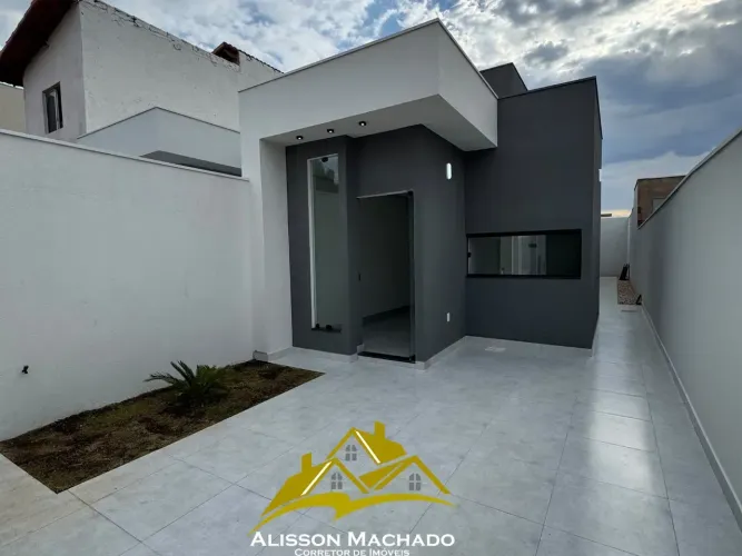 AFM - Casa com suite no Independência!
