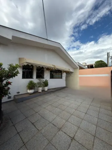Casa para alugar e à venda no bairro Vila Nossa Senhora de Fátima em Americana/SP