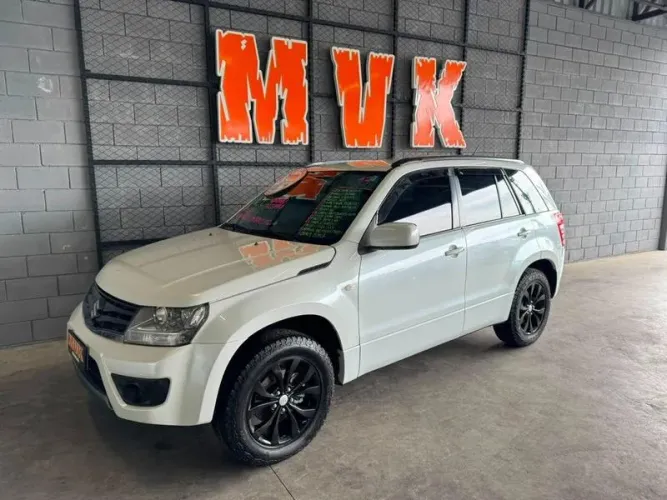 Suzuki Grand Vitara 2.0 16V 4x2/4x4 5P Mec. 2013