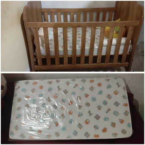 Vendo esse dois itens colchão novo e berço semi novo 