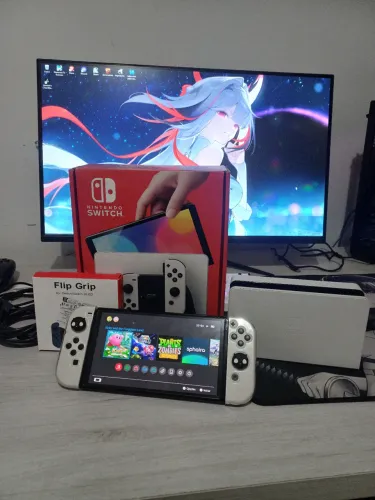 Nintendo Switch OLED Branco Desbloqueado 
