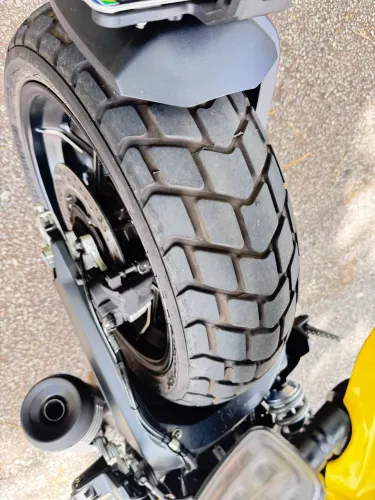 Ducati scambler  800c 2023