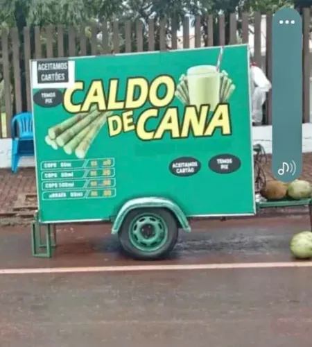 Caretinha com treiller de caldo de cana completo 