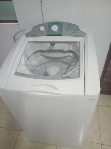 Máquina de lavar GE 10kg usada em bom estado de conservação