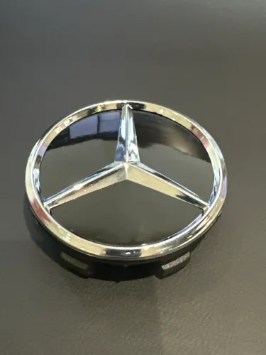 Calotinhas centrais Mercedes AMG