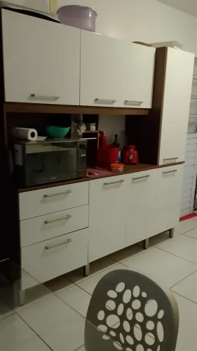 Armário em perfeito estado pouco tempo de uso !entre em contato: *