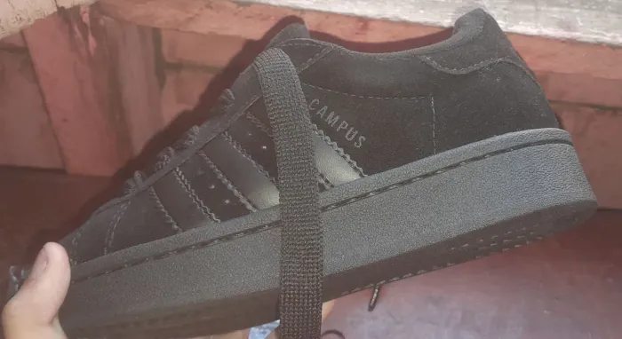 Vendo sapato adidas campus unisex , número 33 nunca usado