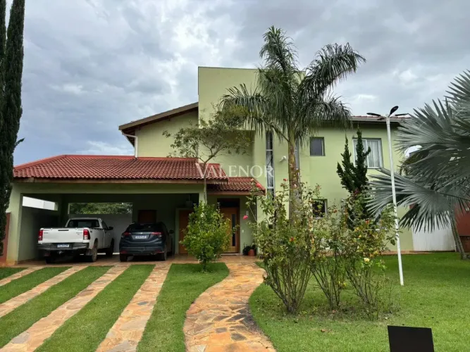 Casa alto padrão com raia 25m | Jardim Atenas Malota Jundiaí | 3 suítes | 1010m² terreno |