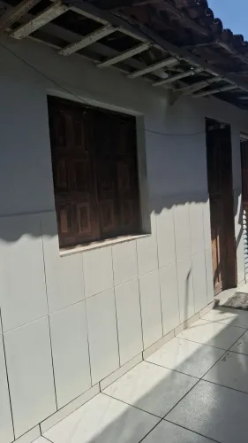Casa em condomínio popular no Parque das Árvores