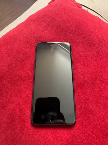 iPhone 8 SE 64GB