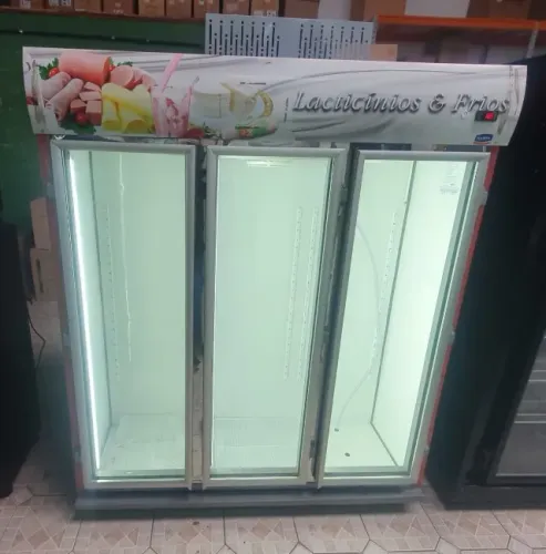 Refrigerador Comercial 3 Portas - USADO/REVISADO - Compressor Novo