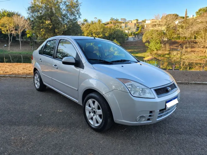 Ford Fiesta Sed. 1.6 8V Flex 4P 2008